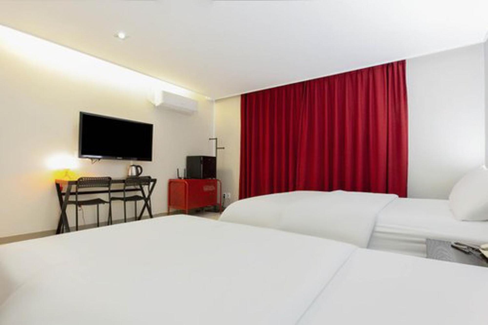 G Tourist Hotel Wolmido Incheon Bagian luar foto