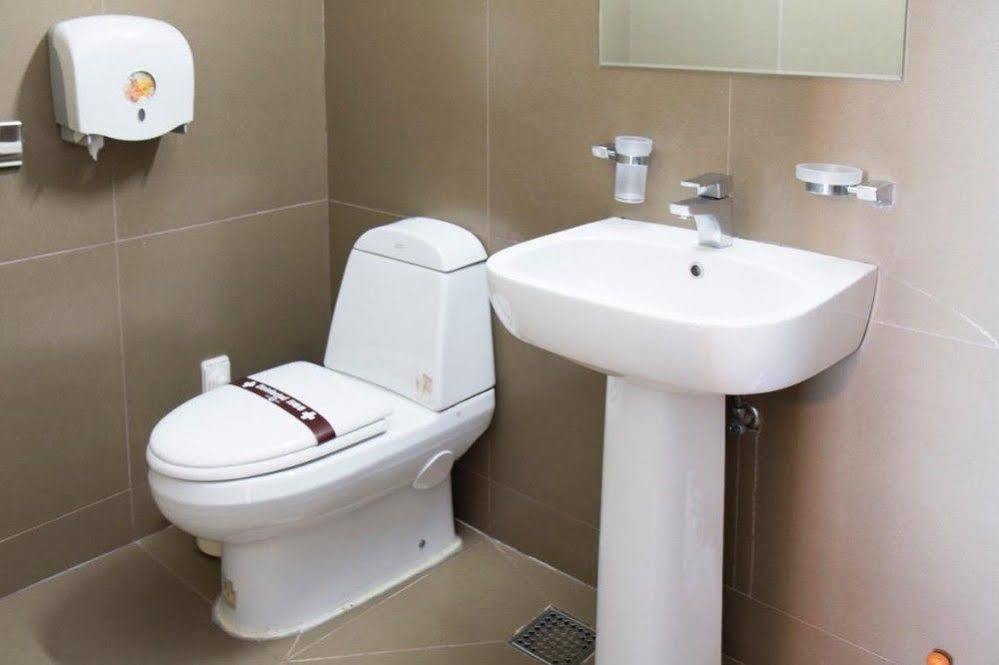 G Tourist Hotel Wolmido Incheon Bagian luar foto