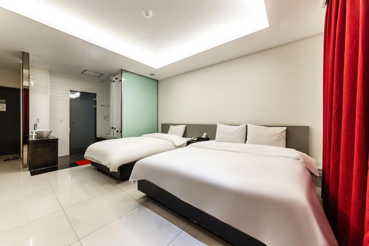 G Tourist Hotel Wolmido Incheon Bagian luar foto