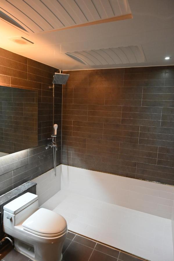 G Tourist Hotel Wolmido Incheon Bagian luar foto